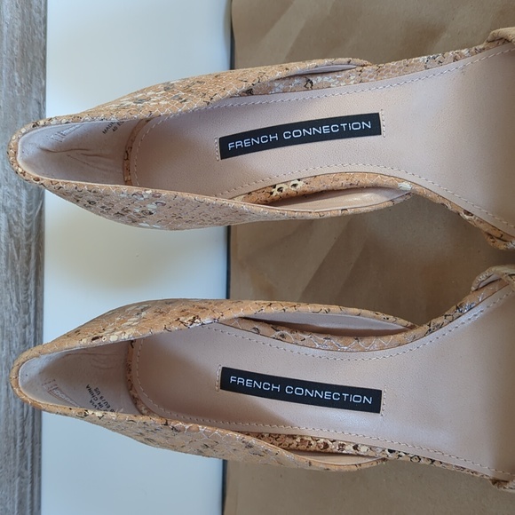 FRENCH CONNECTION SHOES - Picture 2 of 9